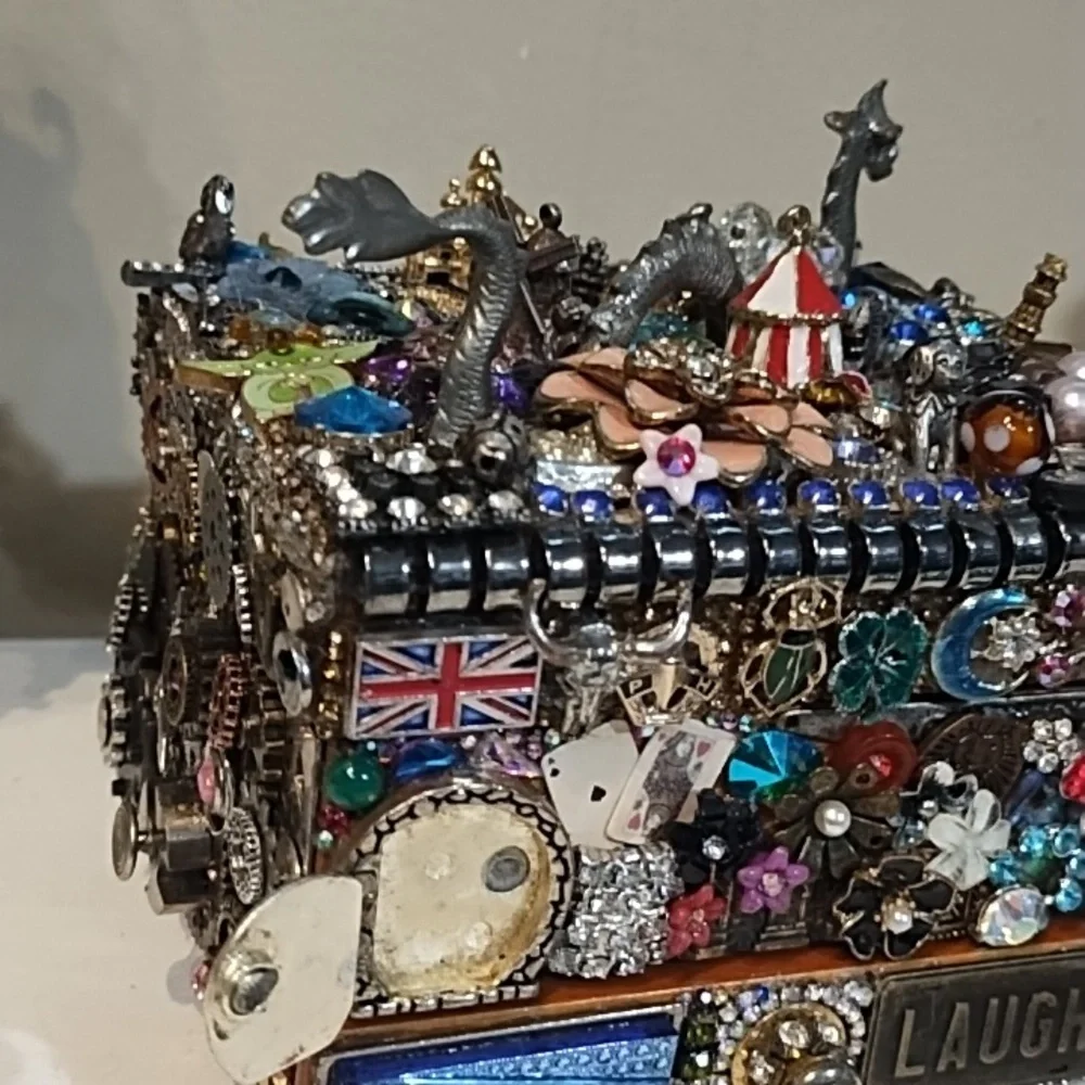 Magic Box - Picture 3 of 4